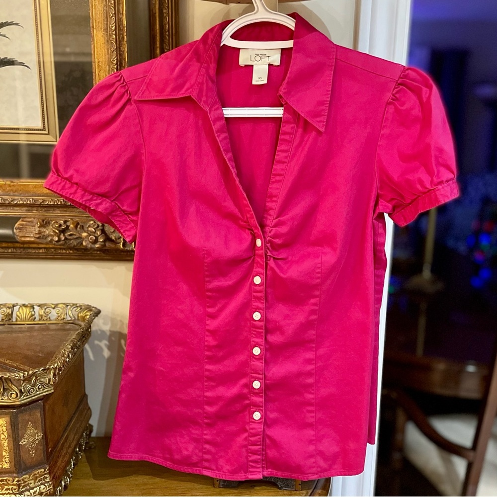 Ann Taylor Loft Short Sleeve V Neck Button Down Blouse